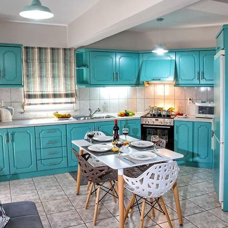 Holiday House Ioanna Néa Péramos Εξωτερικό φωτογραφία