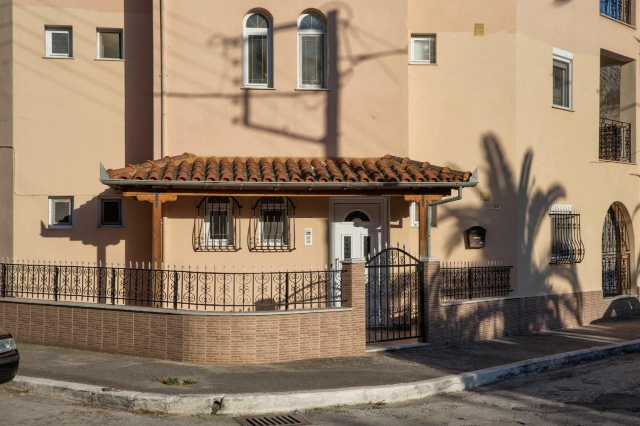 Holiday House Ioanna Néa Péramos Εξωτερικό φωτογραφία